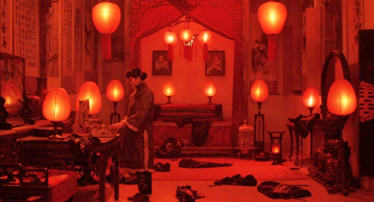 Đèn Lồng Đỏ Treo Cao